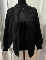 Sweaters & Knits image