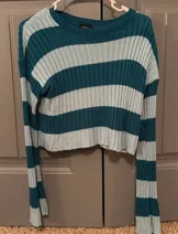 Sweaters & Knits image