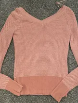 Sweaters & Knits image