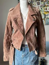 Jackets & Coats image