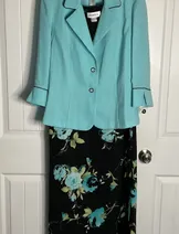 Jackets & Coats image