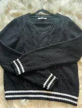 Sweaters & Knits image