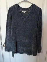 Sweaters & Knits image