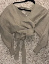 Sweaters & Knits image