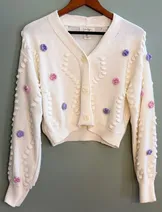 Sweaters & Knits image