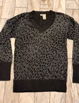 Sweaters & Knits image