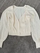 Sweaters & Knits image