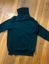 Sweaters & Knits image