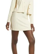 Sweaters & Knits image