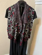 Sweaters & Knits image