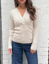 Sweaters & Knits image