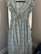 Dresses image