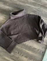 Sweaters & Knits image