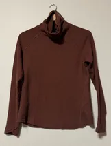 Sweaters & Knits image