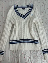 Sweaters & Knits image