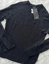 Sweaters & Knits image