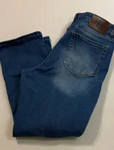 Jeans & Denim image