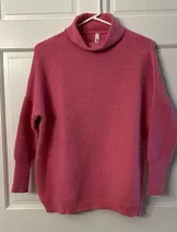 Sweaters & Knits image