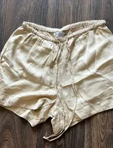 Shorts image