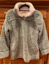 Sweaters & Knits image