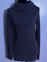 Sweaters & Knits image