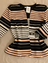 Sweaters & Knits image