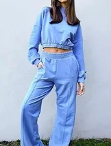 Sweaters & Knits image