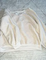 Sweaters & Knits image