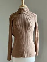 Sweaters & Knits image