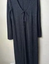 Sweaters & Knits image