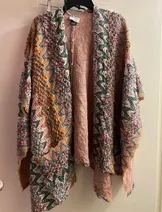 Sweaters & Knits image