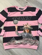 Sweaters & Knits image