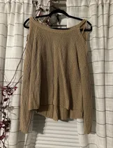 Sweaters & Knits image