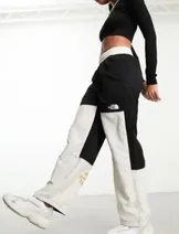 Activewear image