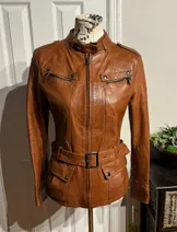 Jackets & Coats image