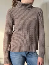 Sweaters & Knits image