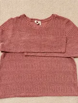 Sweaters & Knits image