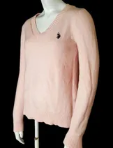 Sweaters & Knits image