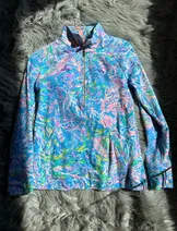 Sweaters & Knits image