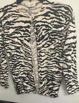 Sweaters & Knits image