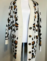 Sweaters & Knits image