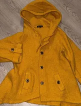 Jackets & Coats image