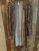 Sweaters & Knits image