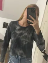 Sweaters & Knits image