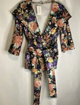 Sweaters & Knits image