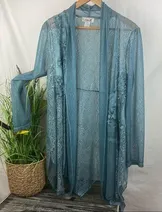 Sweaters & Knits image