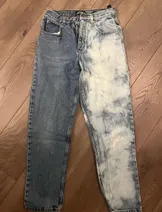 Jeans & Denim image