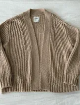 Sweaters & Knits image