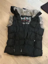 Jackets & Coats image