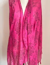 Sweaters & Knits image